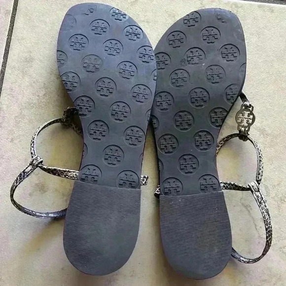 Tory Burch, black animal, print T-strap sandals 8 - Picture 8 of 13